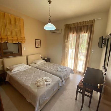 Eligia Villas Mixorrouma Exterior photo